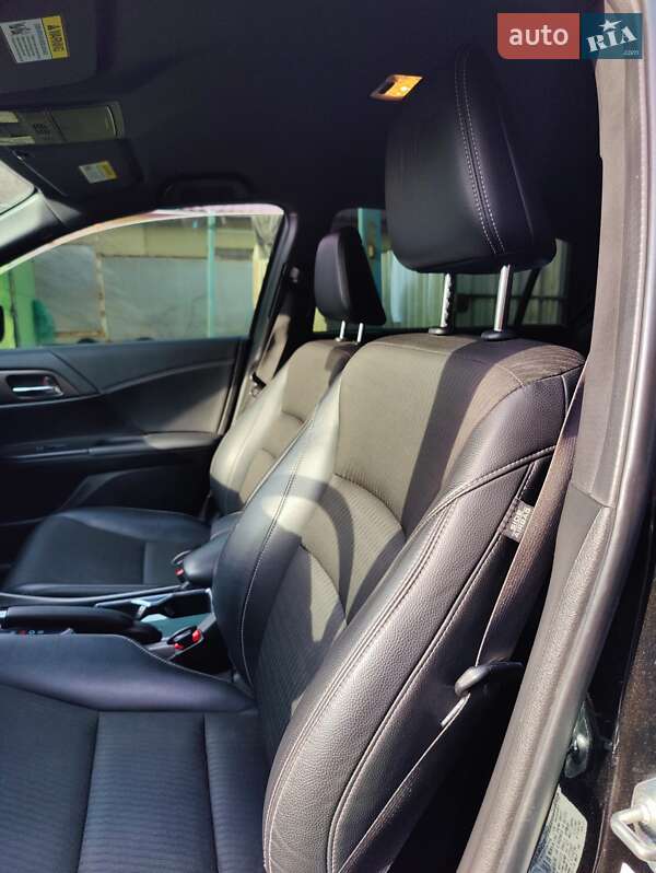 Седан Honda Accord 2017 в Днепре
