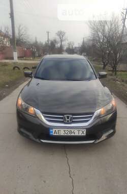 Седан Honda Accord 2014 в Новомосковске