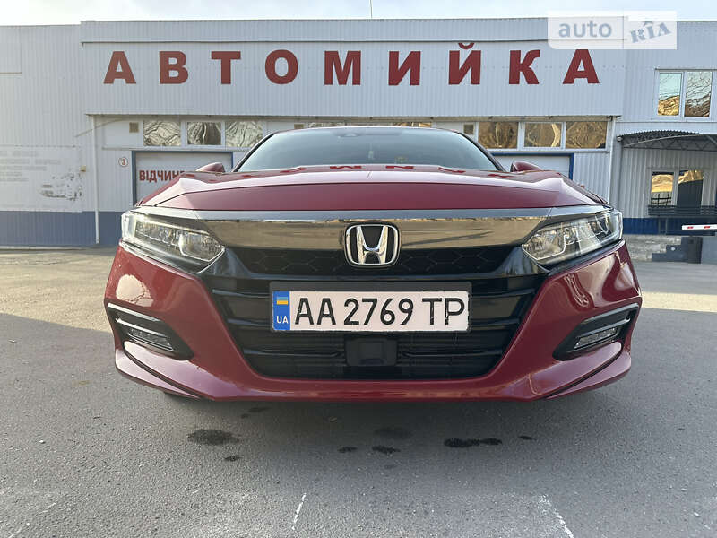 Седан Honda Accord 2018 в Кропивницком