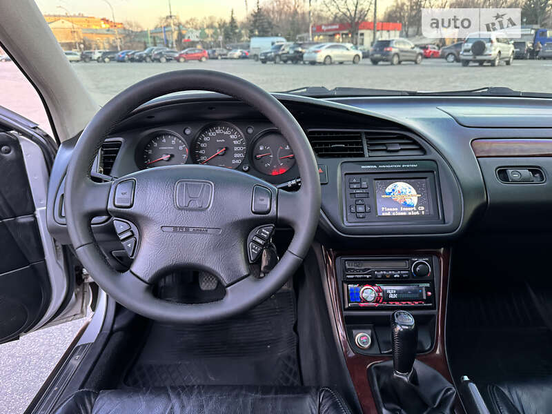Седан Honda Accord 1998 в Харкові