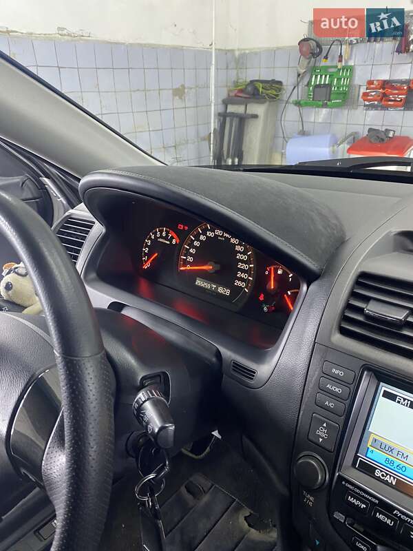 Седан Honda Accord 2004 в Киеве