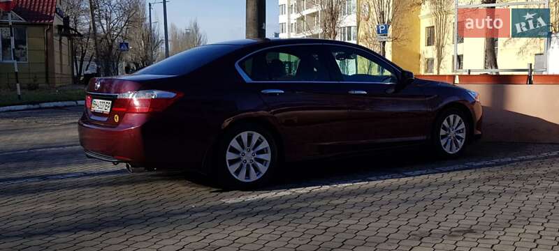 Седан Honda Accord 2013 в Черноморске
