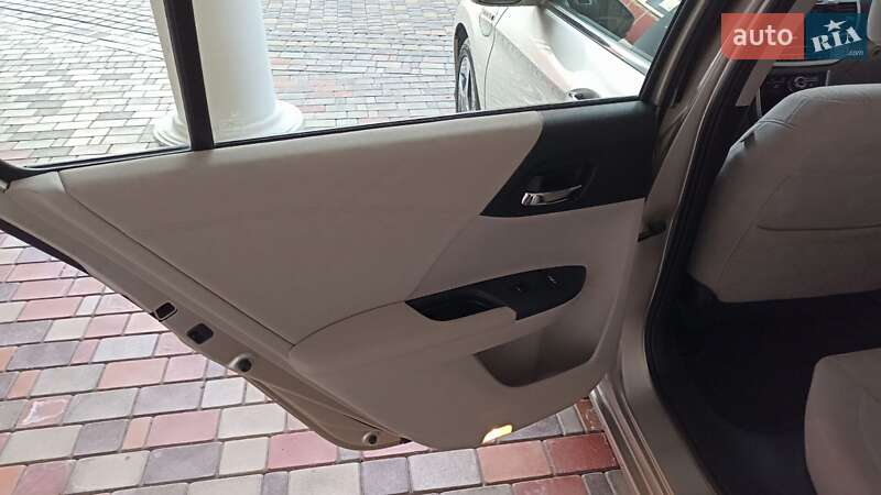 Седан Honda Accord 2014 в Умани