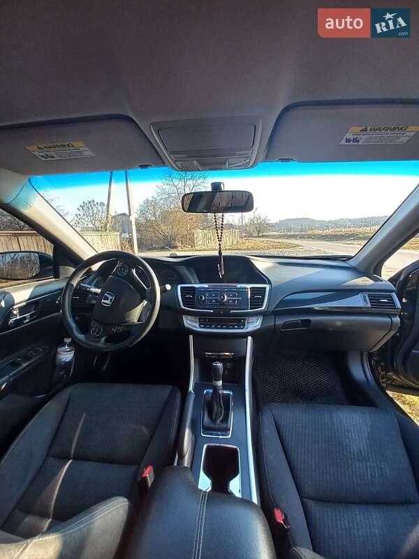 Седан Honda Accord 2015 в Києві