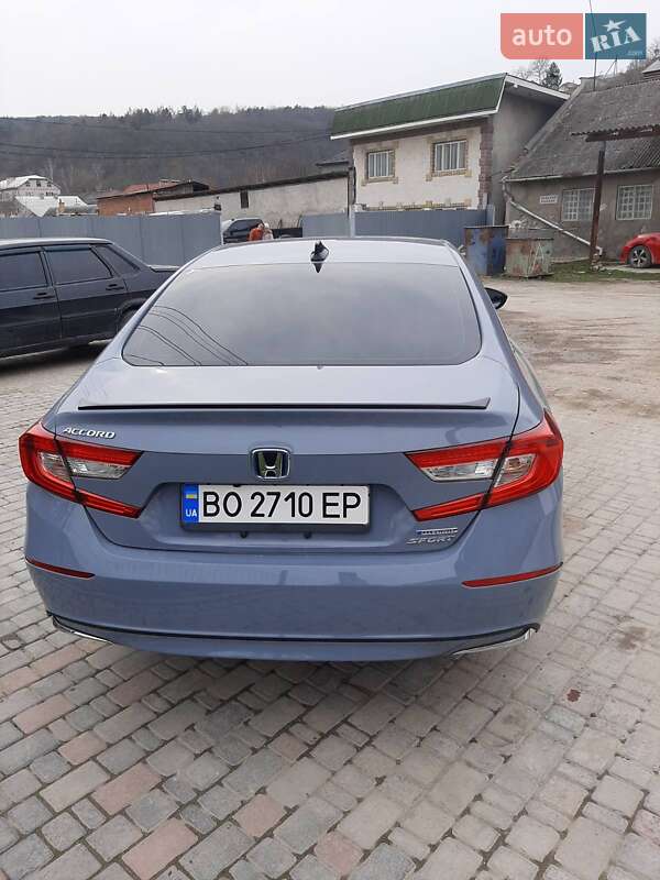 Седан Honda Accord 2022 в Чорткові