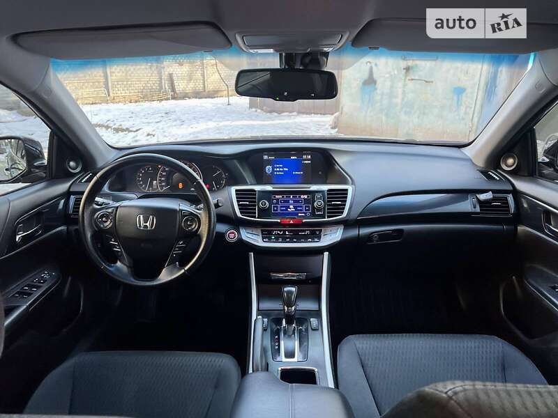 Седан Honda Accord 2013 в Киеве