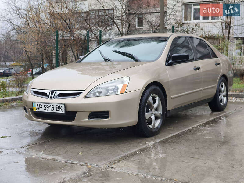 Седан Honda Accord 2005 в Запорожье