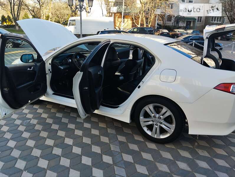 Седан Honda Accord 2011 в Чорноморську