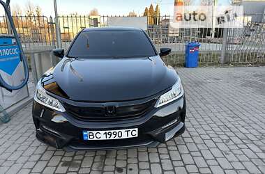 Седан Honda Accord 2016 в Львові