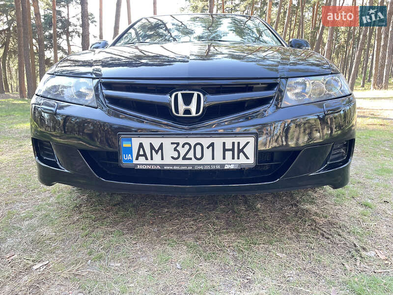Седан Honda Accord 2006 в Ахтырке
