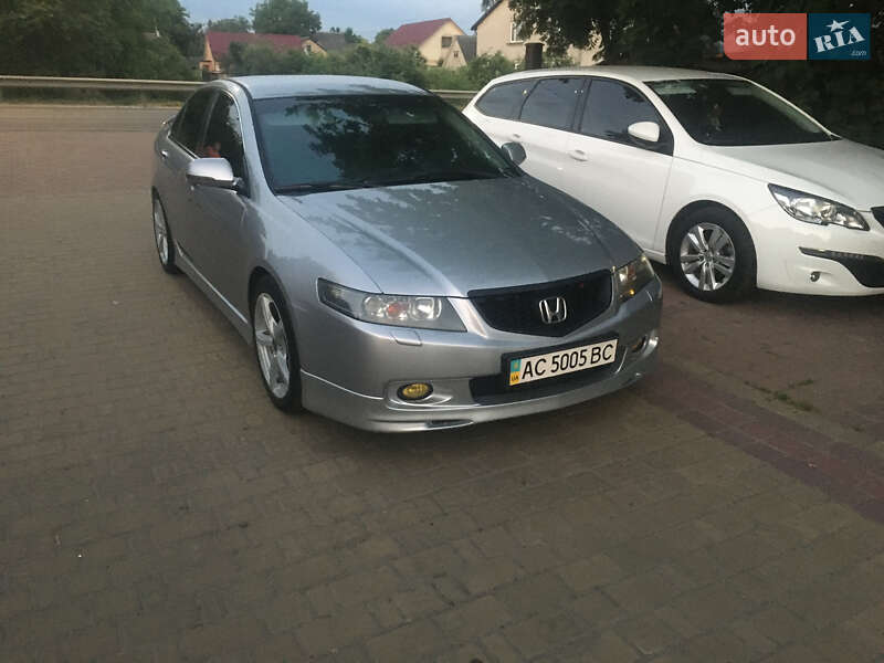 Седан Honda Accord 2004 в Луцке