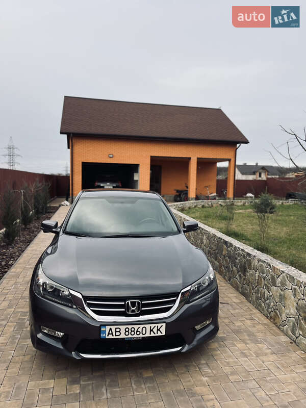 Седан Honda Accord 2014 в Виннице