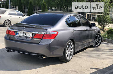 Седан Honda Accord 2013 в Запорожье