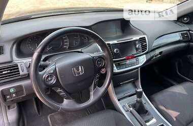 Седан Honda Accord 2013 в Полтаве