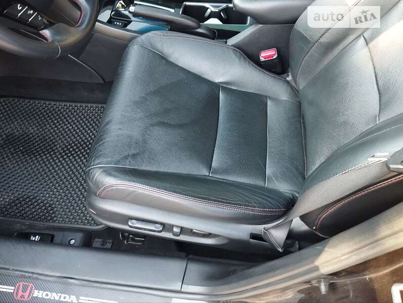 Седан Honda Accord 2017 в Києві