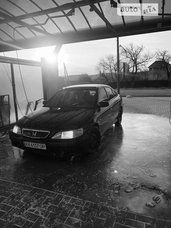Седан Honda Accord 1999 в Ужгороді