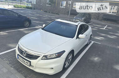 Купе Honda Accord 2012 в Киеве