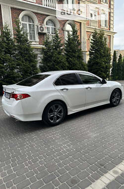 Седан Honda Accord 2012 в Киеве