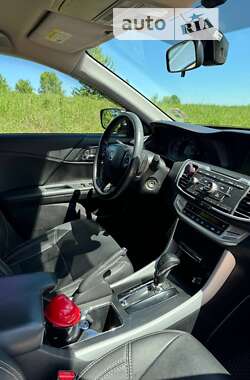 Седан Honda Accord 2013 в Києві