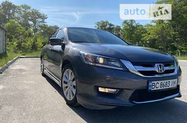 Седан Honda Accord 2012 в Львові