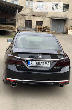 Седан Honda Accord 2016 в Киеве