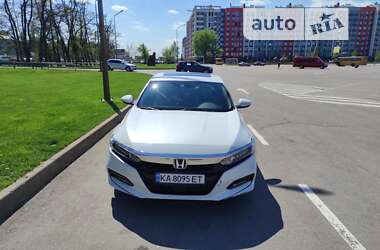 Седан Honda Accord 2019 в Киеве