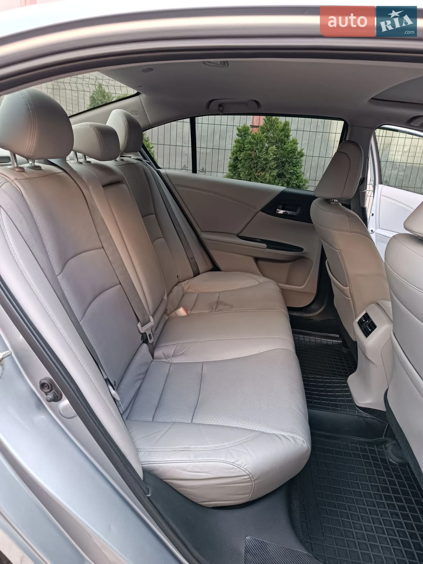 2016 Honda Accord - мініатюра 18