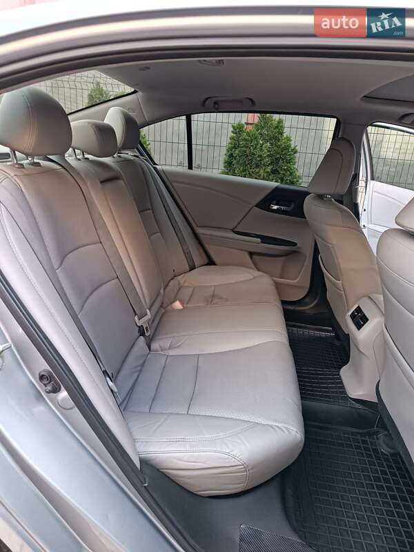 Седан Honda Accord 2016 в Николаеве