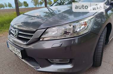 Седан Honda Accord 2013 в Кременчуге