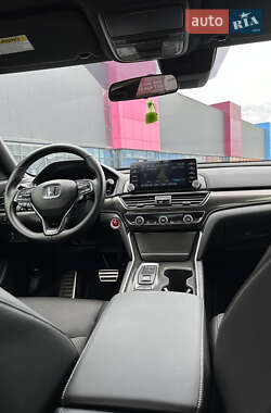 Седан Honda Accord 2022 в 