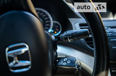 Седан Honda Accord 2011 в 