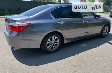 Седан Honda Accord 2014 в Киеве