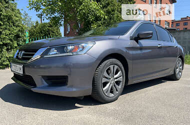 Седан Honda Accord 2014 в Киеве