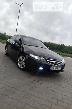 Седан Honda Accord 2006 в Киеве