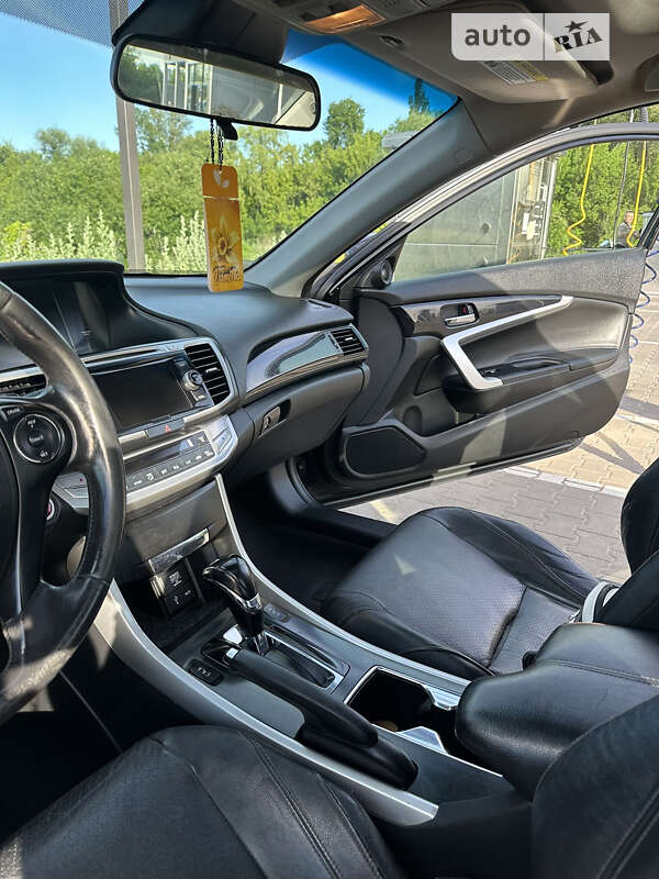 Купе Honda Accord 2013 в Києві
