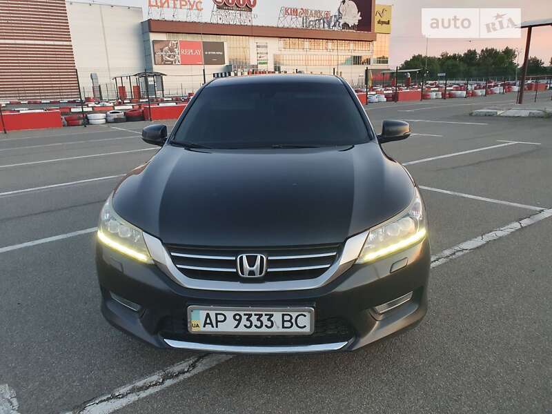 Седан Honda Accord 2013 в Киеве