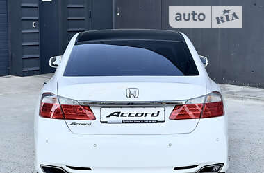 Седан Honda Accord 2014 в Киеве