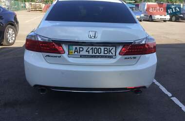 Седан Honda Accord 2013 в 