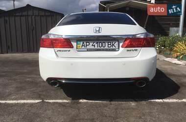 Седан Honda Accord 2013 в 