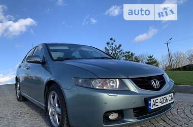 Седан Honda Accord 2004 в Дніпрі