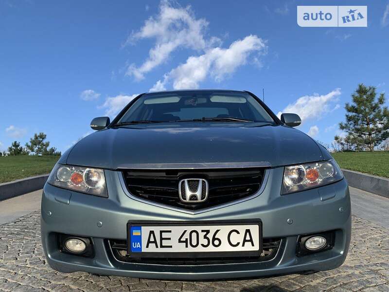 Седан Honda Accord 2004 в Дніпрі