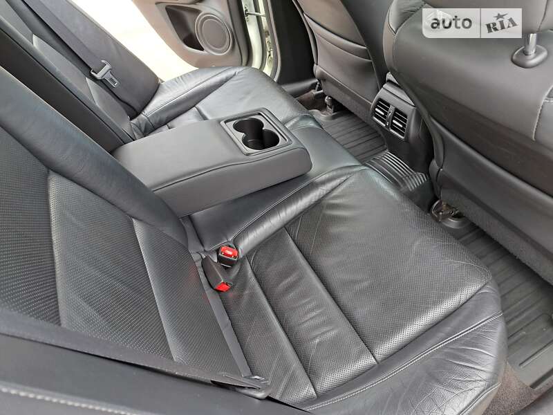 Седан Honda Accord 2011 в Києві