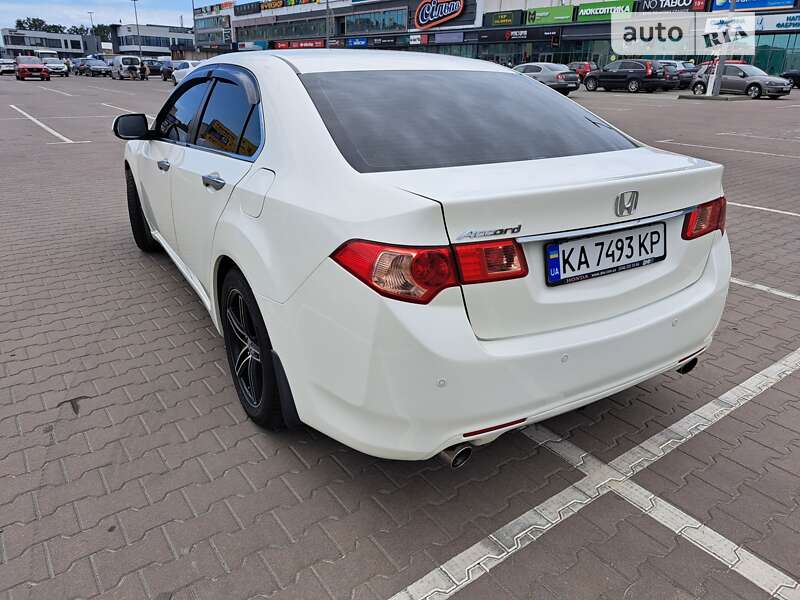 Седан Honda Accord 2011 в Києві
