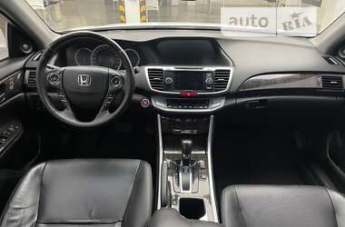 Седан Honda Accord 2013 в Киеве