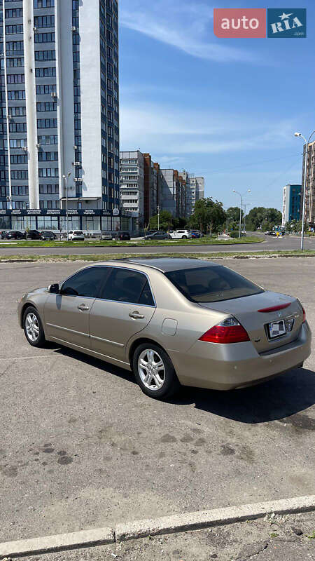 Седан Honda Accord 2006 в Черкасах