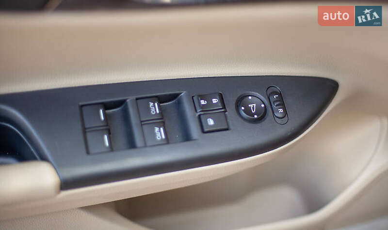 Седан Honda Accord 2016 в Львове