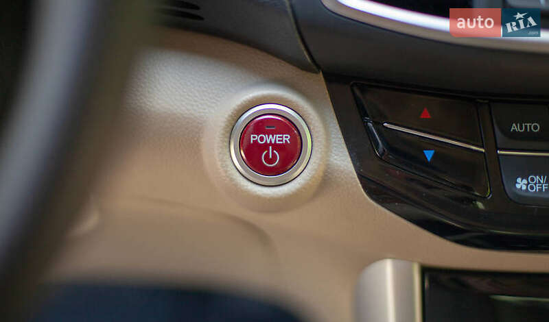 Седан Honda Accord 2016 в Львове