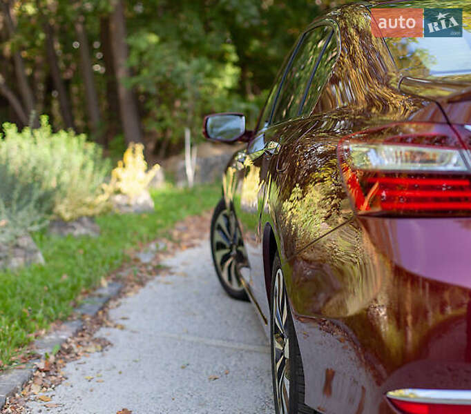 Седан Honda Accord 2016 в Львове