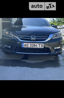 Седан Honda Accord 2014 в Новомосковске