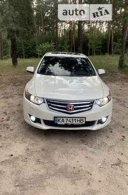 Седан Honda Accord 2010 в Києві